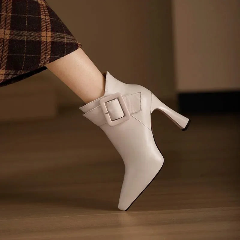 Clémence™ | Bottes Élégantes à Boucle