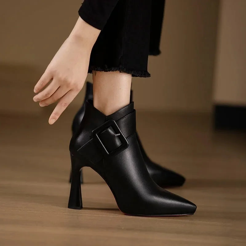 Clémence™ | Bottes Élégantes à Boucle